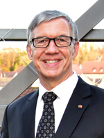 Dr. Walter Döring